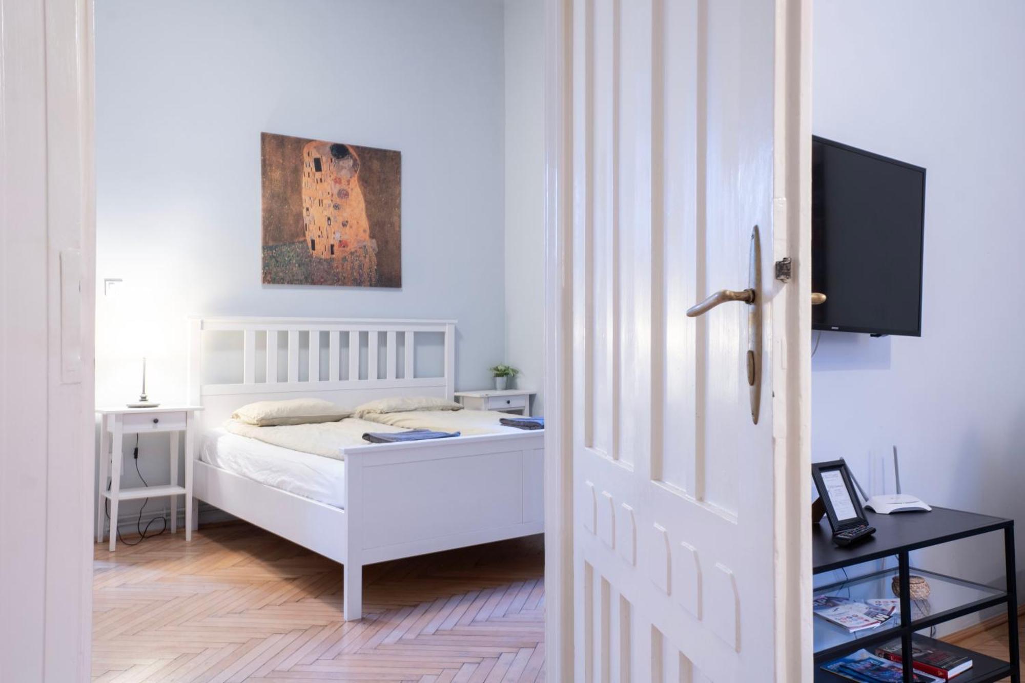 Super Comfort Apartment With 3 Rooms Next To Opera Boedapest Buitenkant foto